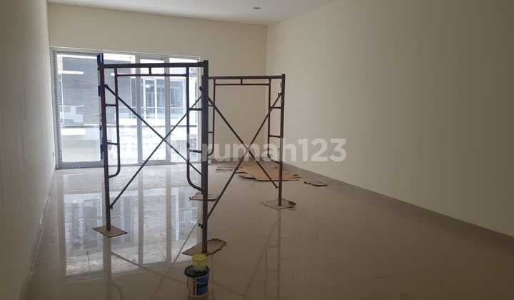 Setrasari Ready-to-Use Shop House