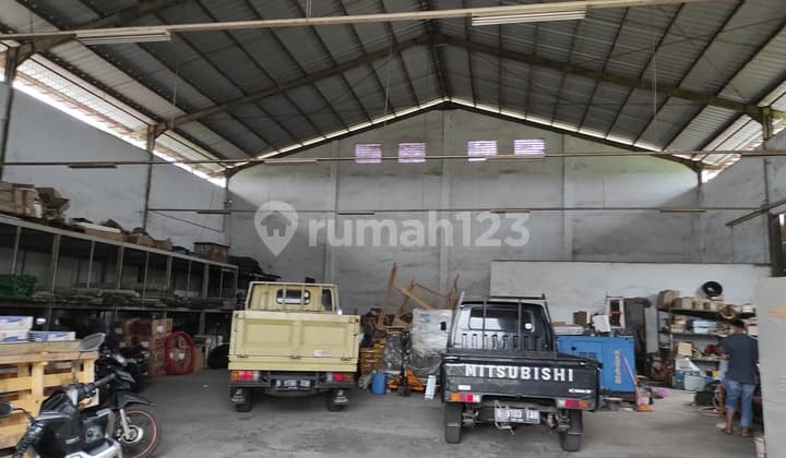 Gudang jl Caringin Mustikasari Bekasi 2100 m 12.5 miliar