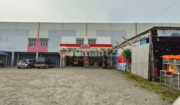 For Quick Sale: 2 Adjacent Shophouses Located by the Main Road in Ciseeng, Bogor