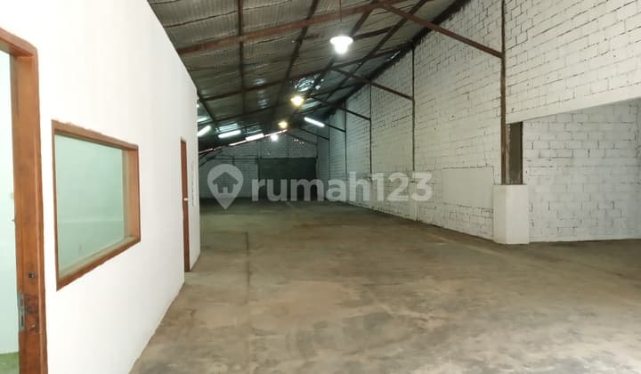 SEWA GUDANG DI PULO GADUNG JAKARTA TIMUR STRATEGIS 730m2
