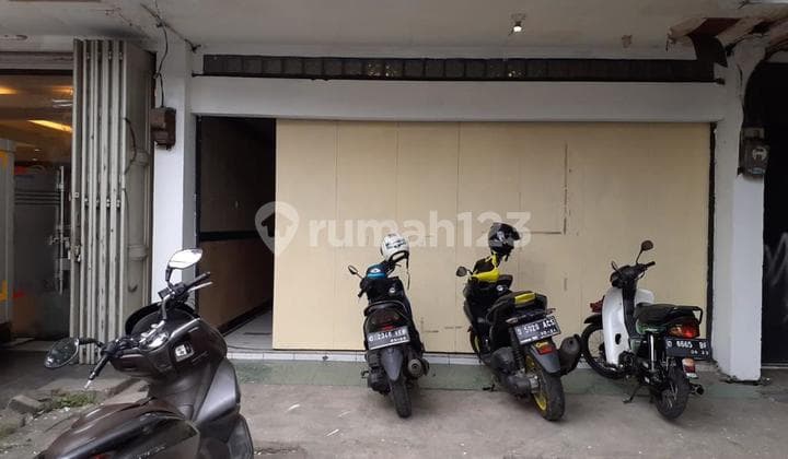 Dijual Ruko Siap pakai di Trusan jln Jakarta lokasi Bandung timur lokasi strategis.