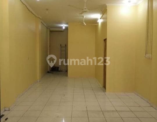 Di Jual Ruko 4 Lantai di Gajah Mada, Cocok untuk Kantor, Kos-Kosan Dll