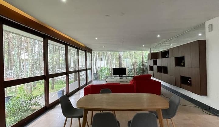 DIJUAL HOTEL CANTIK DESIGN ART DECO di Jl KONSTITUSI / CIGADUNG, BANDUNG