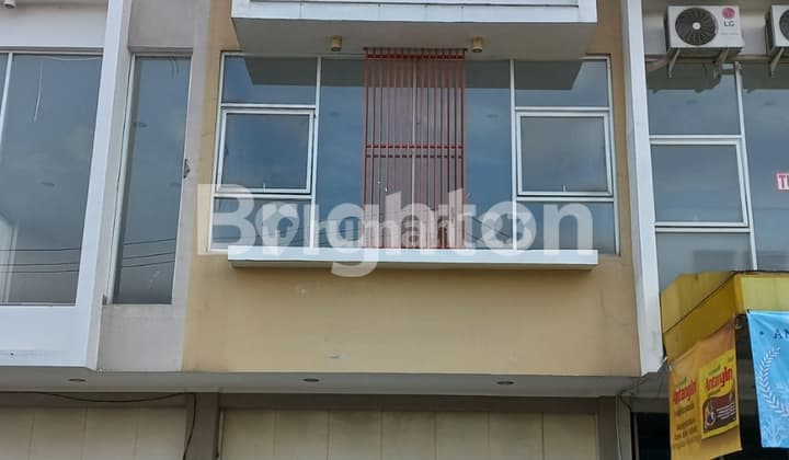 RUKO DI PINGGIR JALAN RAMAI