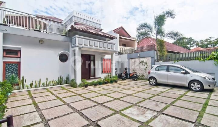 Rumah Cipaganti Dekat Ciwalk Mall Bandung Utara