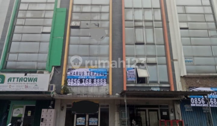 3-STOREY SHOPHOUSE, CAN BUY 4 UNITS IN A ROW AT PASAR MODERN KARAWACI, TANGERANG