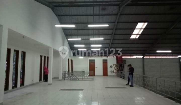 Strategic Warehouse in the Heart of Pajajaran Wing, Bandung City