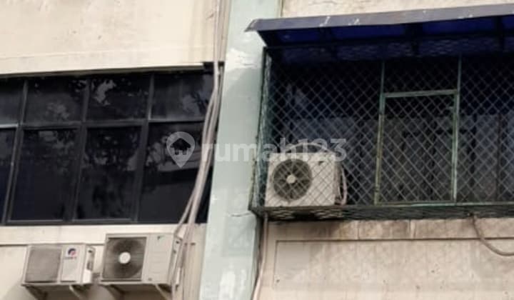 For Sale: Shop House, Container Accessible, Jl Gatep Pangeran Jayakarta