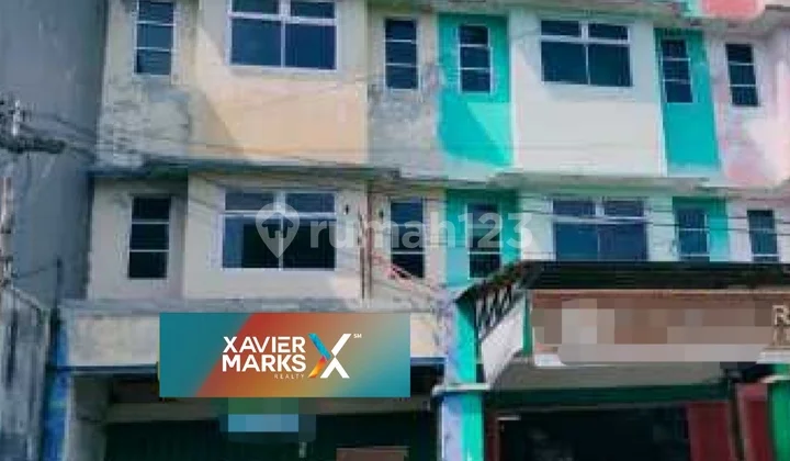 3-story shop house for rent in Keprabon, Solo 3-story shop house for rent in Keprabon, Solo