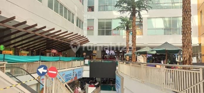 1 lot Toko di Gedung Pasar Majestik lantai 1
