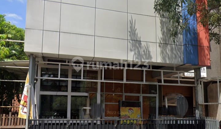 A 4-story shop house for sale on Dr Moestopo Street, Surabaya. Fronting the Water Company (PDAM). A 4-story shop house for sale on Dr Moestopo Street, Surabaya. Fronting the Water Company (PDAM).