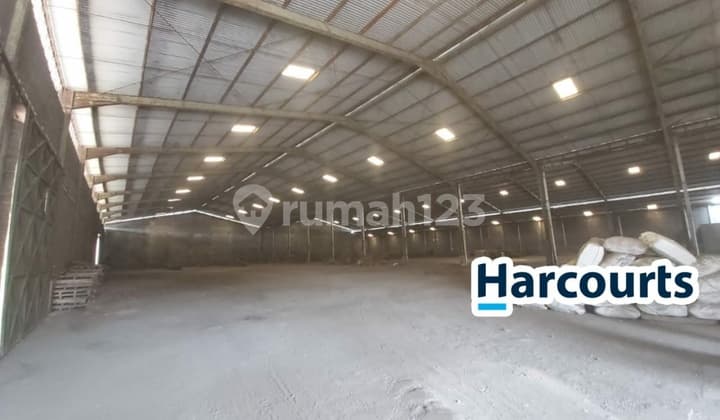 Gudang strategis pinggir jalan palur kebakkramat solo