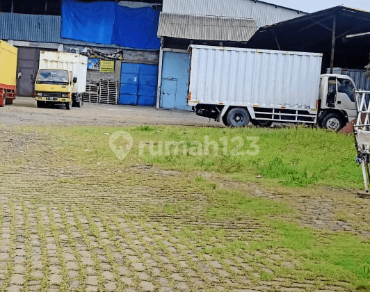 Dijual Gudang dan 3 Ruko Siap Pakai Moh Toha Mainroad