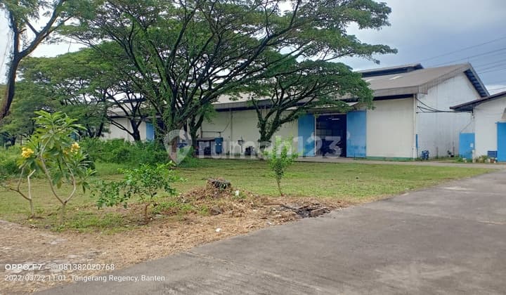 Industrial Warehouse and Land for Industry