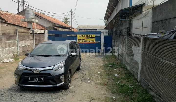 Gudang buat Penyimpanan