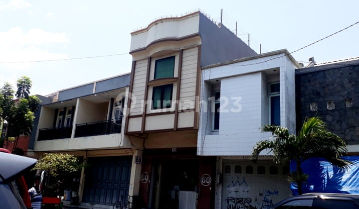 Ruko Dijual Jln Pekalipan Cirebon.