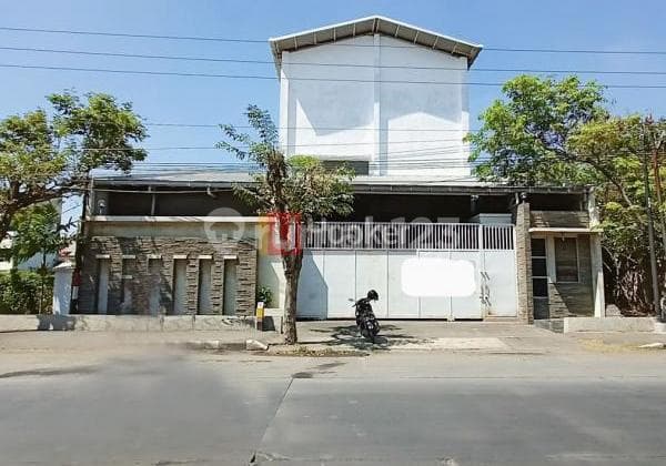 Gudang siap pakai di Raden Patah