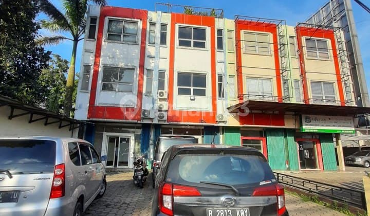 Ruko 3 Lantai di Pinggir Jalan Raya Jatibening