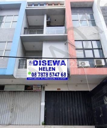 RUKO 3.5 LANTAI SIAP HUNI, PINGGIR JALAN DI PLUIT JAKARTA UTARA