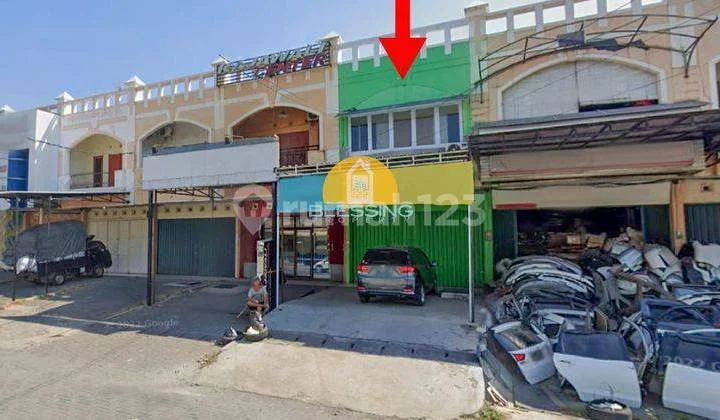 Two-Storey Strategic Location Shop House on Jalan Telaga Mas Raya Two-Storey Strategic Location Shop House on Jalan Telaga Mas Raya