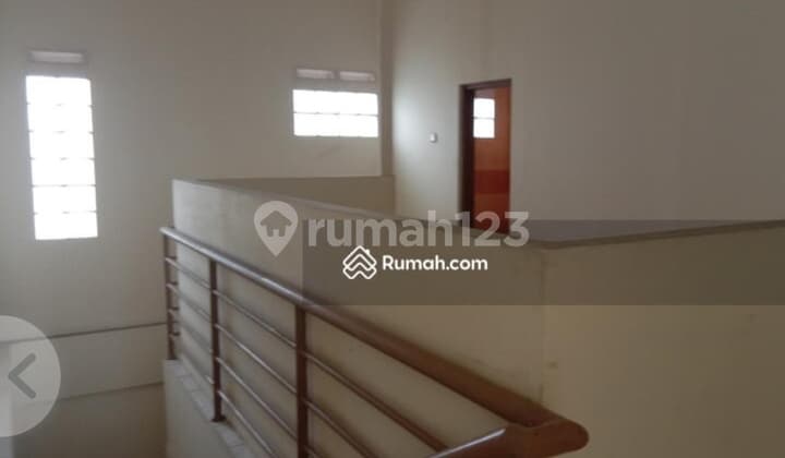 Ruko Mainroad Soekarno Hatta Akses Kontainer