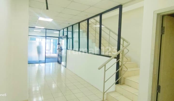 Dibawah Njop Ruko Di Superblok Mgk Mega Glodok Kemayoran Jakarta Pusat