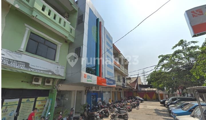 Strategic 4-Storey Shop House in Plumpang Semper S5823