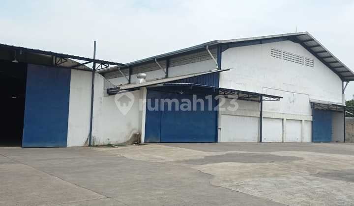 Gudang Pabrik di Jagorawi