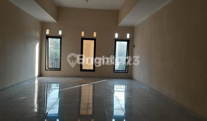 RUKO MURAH DI PERUMAHAN PADAT PENGHUNI