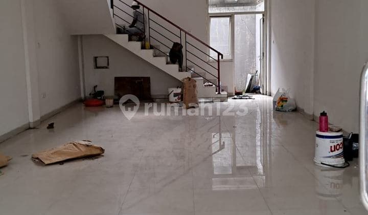 Strategic 3-Storey Commercial Building (Ruko) in Rancabolang Ciwastra, Bandung