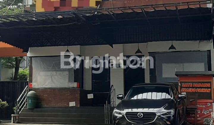 RUKO GANDENG 2 LANTAI SIAP PAKAI DIPINGGIR JALAN