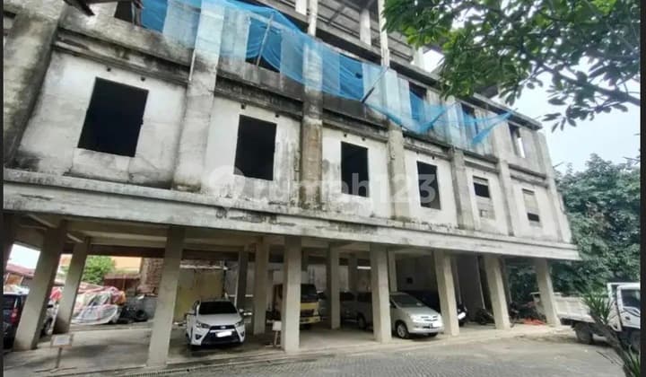 Di Gedung / Ruko Harga dekat harga NJOP di Duren Sawit, Jakarta Timur