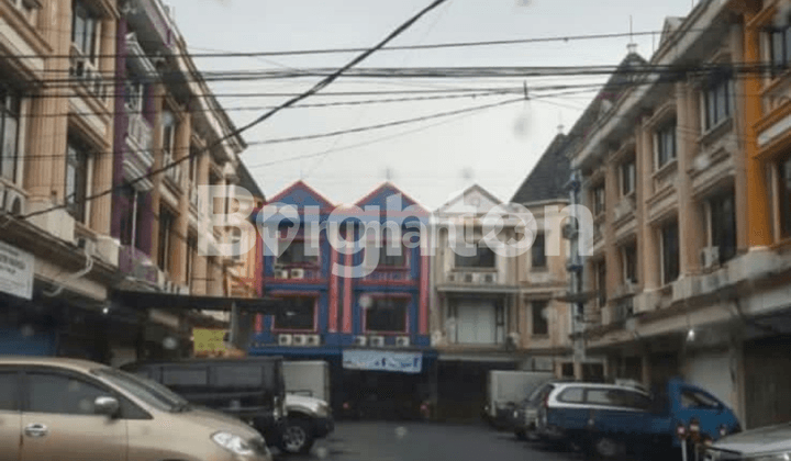 3 RUKO MANYAR MAS LOKASI POJOK