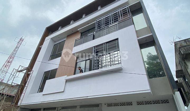 Ready 2 Unit Ruko Baru di Jl Jendral Sudirman Bandung