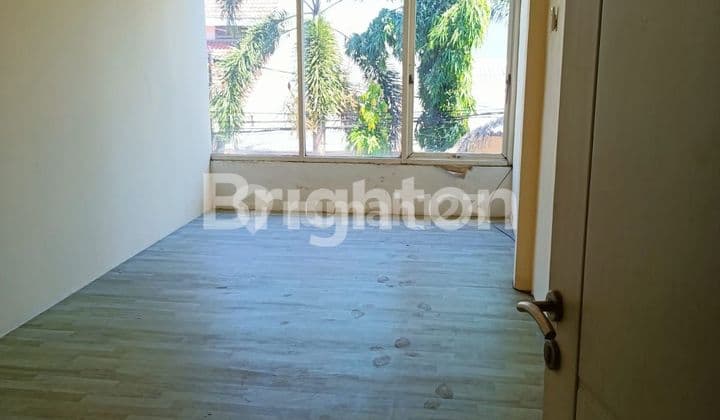 RUKO 2LANTAI SIAP PAKAI LOKASI BAGUS