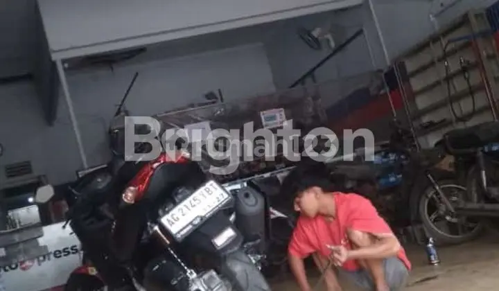 GUDANG SPAREPART MOTOR DEPAN SUDAH ADA BENGKEL MOTOR AKTIF