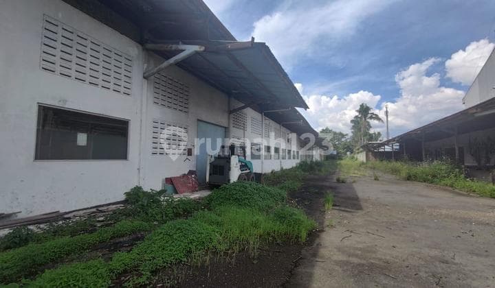 Gudang Luas Di Jalan Rumah Sakit Cinambo