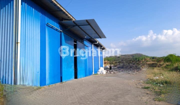 Gudang Dan Tanah Luas Di Pasuruan