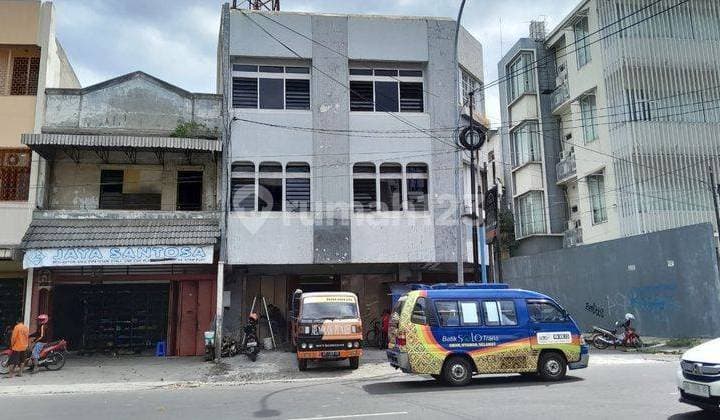 Ruko 3 Lantai 600 M Bagus SHM di Panularan, Solo