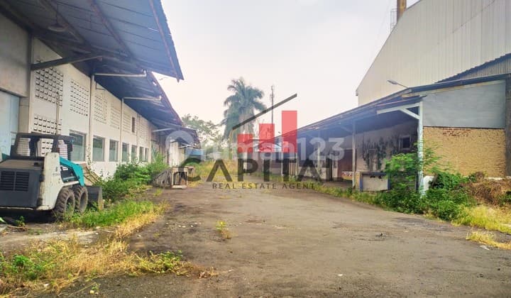 Warehouse for Rent with Potential in Sayap Soekarno Hatta