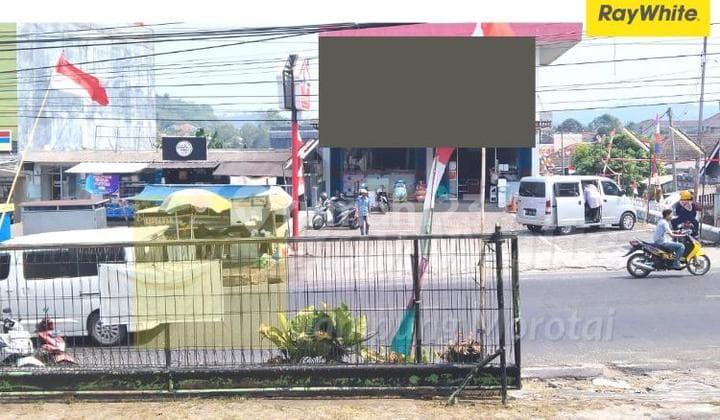 Bangunan Eks Showroom di Jln.Imam Bonjol Tanjung Karang Barat Lampung (hr)