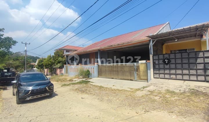 Gudang Di Daerah Kadipaten