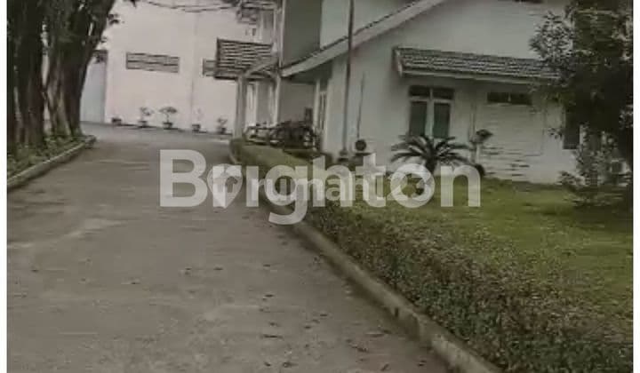 PABRIK KERTAS DI JL RAYA KRIAN MOJOKERTO ZONA INDUSTRI