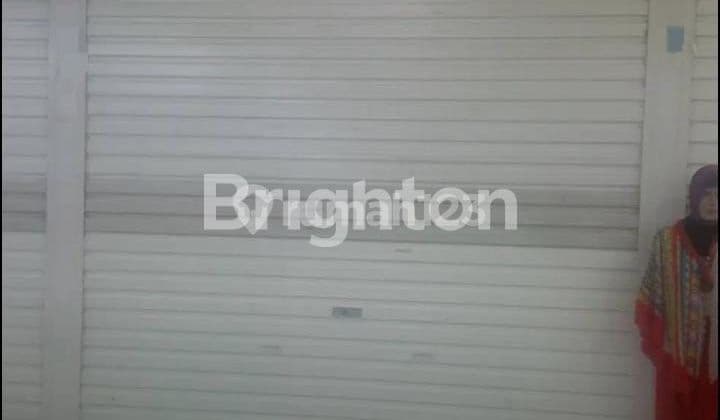 Kios Di dalam Plaza balikpapan dan ditengah kota