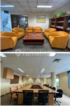 Ruko Graha Mas 4 Lantai (Ex Kantor Bank) di Kebon Jeruk, Jakarta Barat