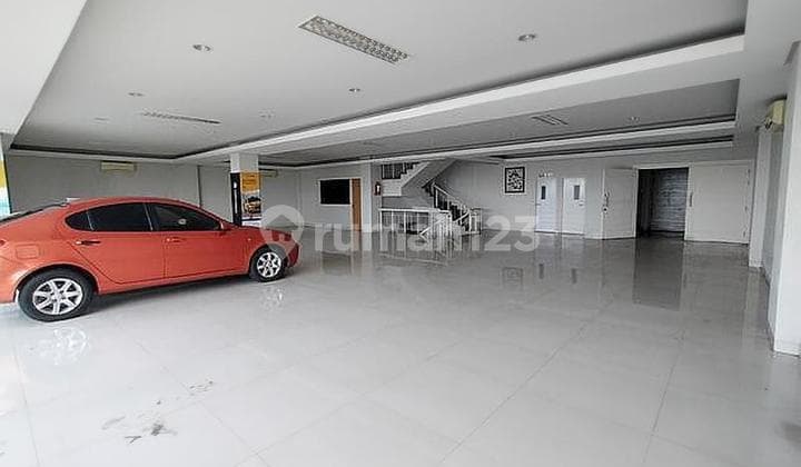 Turun Harga Gedung Ex Showroom di Raya Kartini, 4Lantai Ada Lift