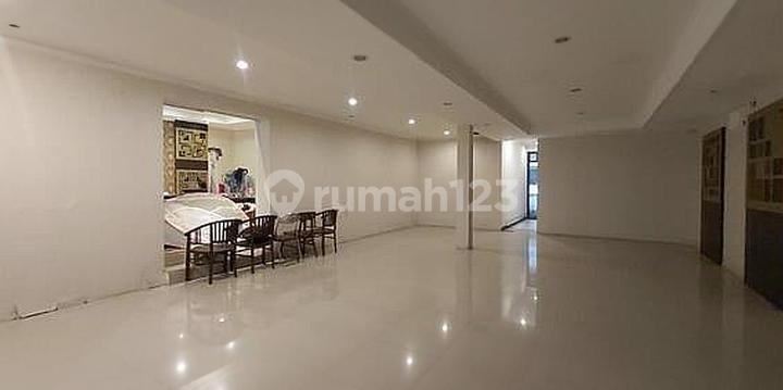 Ruang Usaha Cocok Untuk Restaurant atau Cafe Di Sayap Cipaganti