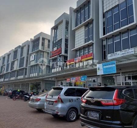 Dijual Ruko Grand Bussiness Park Grandwisata posisi Boulevard , Parkir luas dan tidak berbayar, 4 Lantai, Bisa KPR, 50 Meter Dari Mall Living World Grandwisata Bekasi