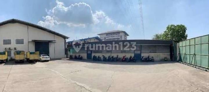 Gudang Di Daerah Pegangsaan Kelapa Gading Jakarta Utara