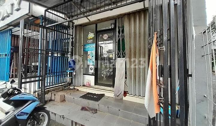 Ruko Siap Pakai di dekat ITC Fatmawati Jakarta Sel,